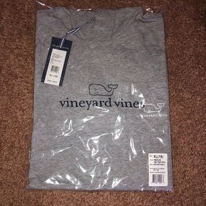 vineyard vines light weight hoodie
